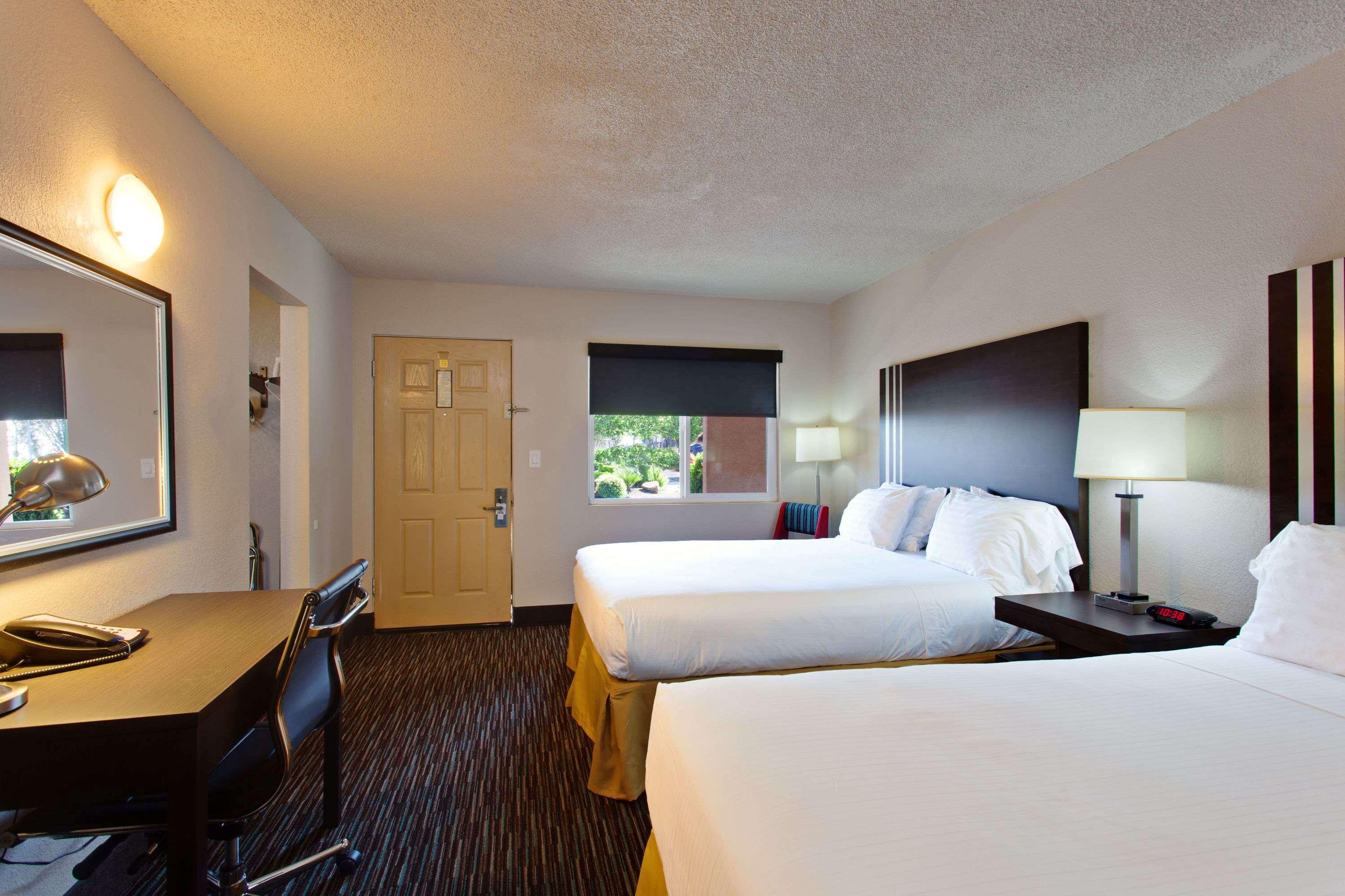 Days Inn By Wyndham Chowchilla Gateway To Yosemite Eksteriør billede