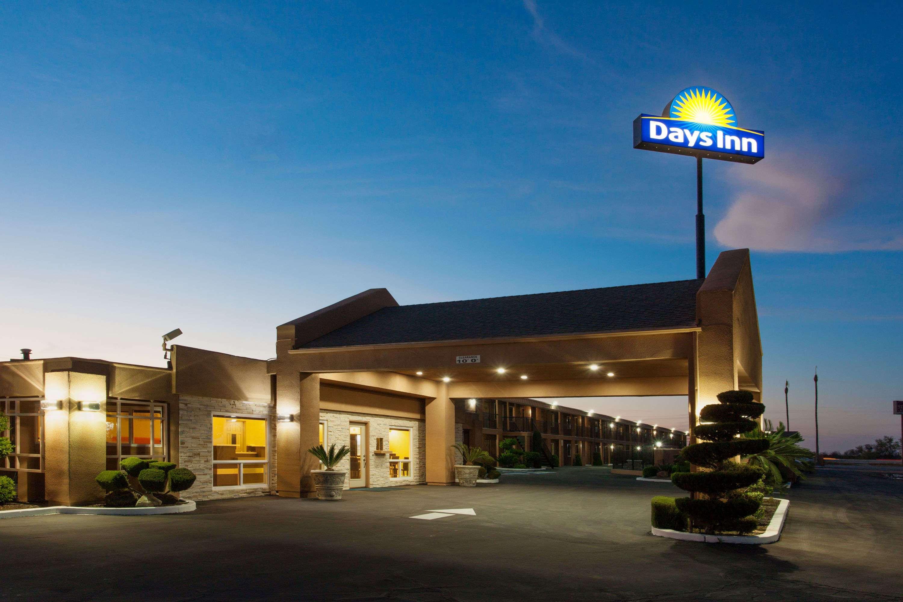 Days Inn By Wyndham Chowchilla Gateway To Yosemite Eksteriør billede
